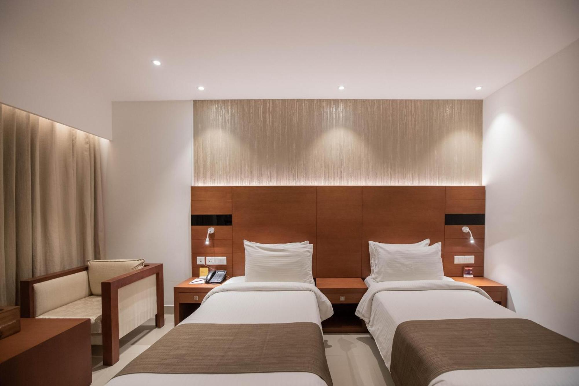 Hotel Emporio Near New Delhi Railway Station Exterior foto