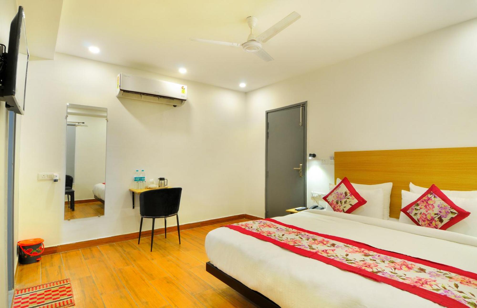 Hotel Emporio Near New Delhi Railway Station Exterior foto