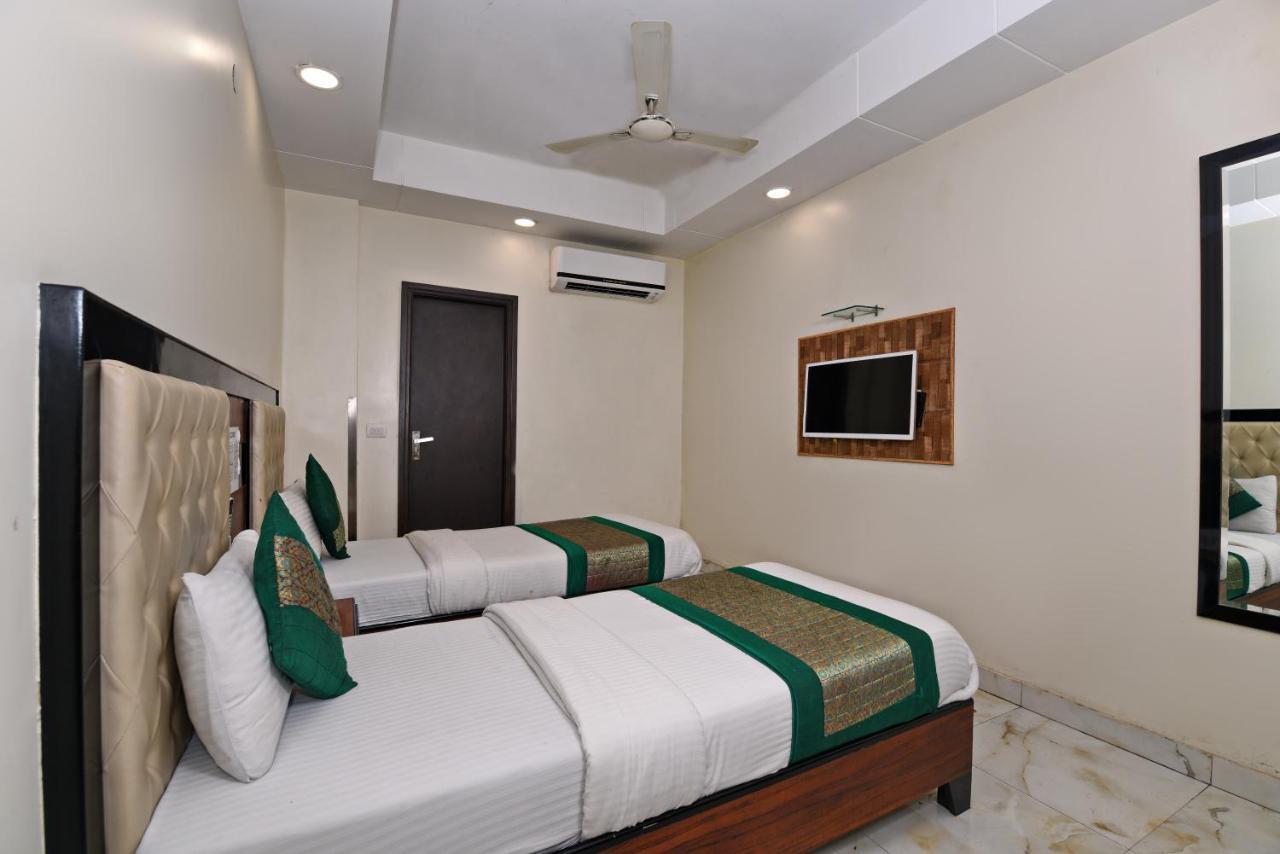 Hotel Emporio Near New Delhi Railway Station Exterior foto