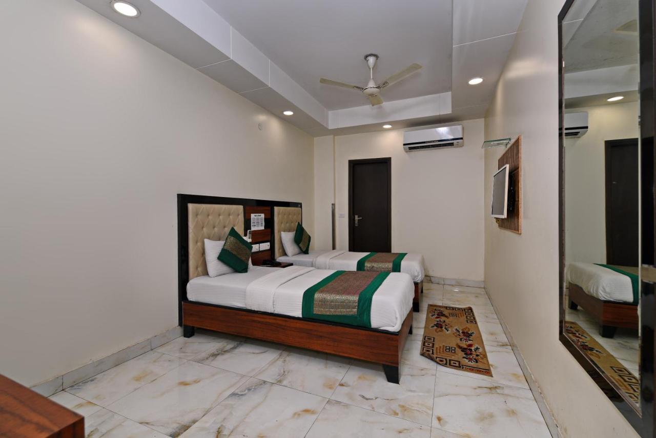 Hotel Emporio Near New Delhi Railway Station Exterior foto